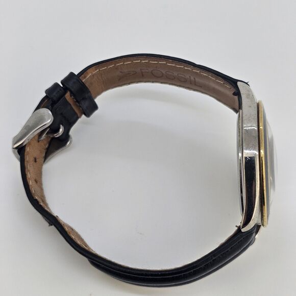 VTG Fossil New Orleans Saints NFL Men Watch 37MM Black Leather Bands New Battery - Picture 10 of 13